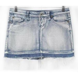 🍍ZCO Light Wash Released Frayed Hem Denim Skirt